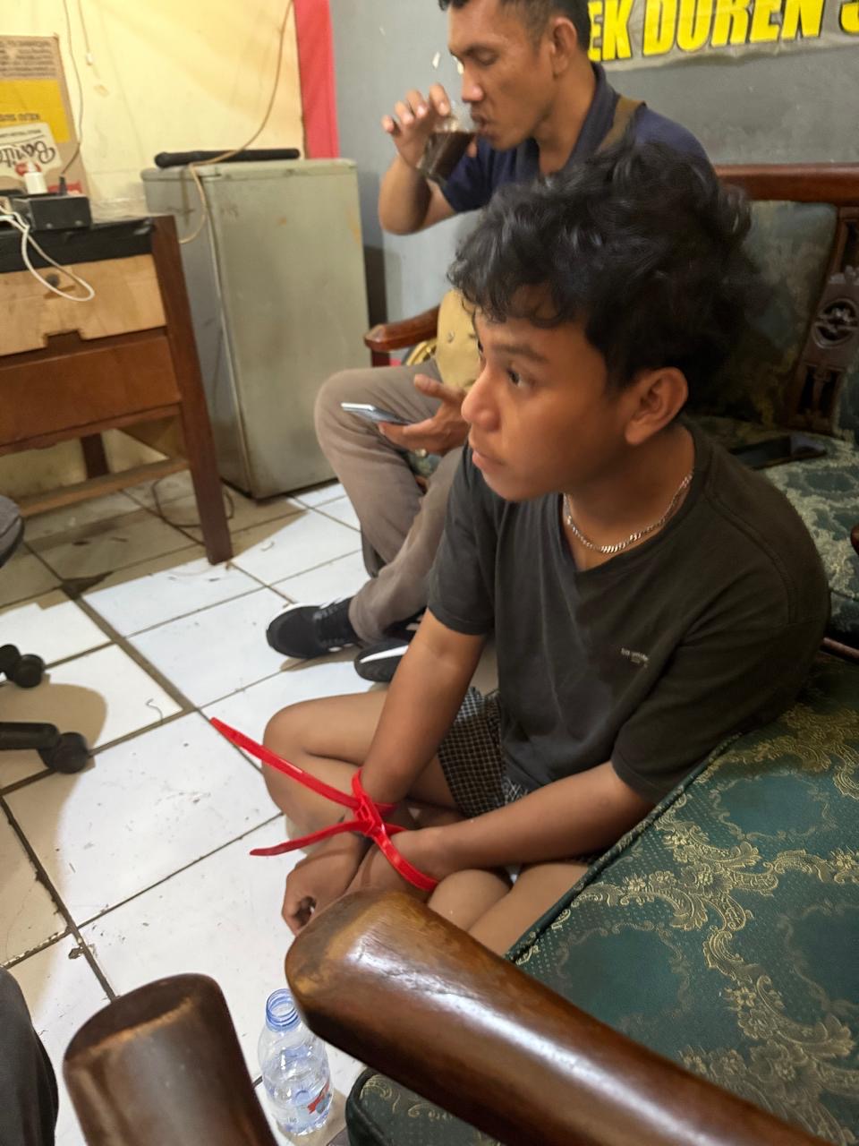 Pencuri penutup gorong gorong yang viral di tangkap polisi 