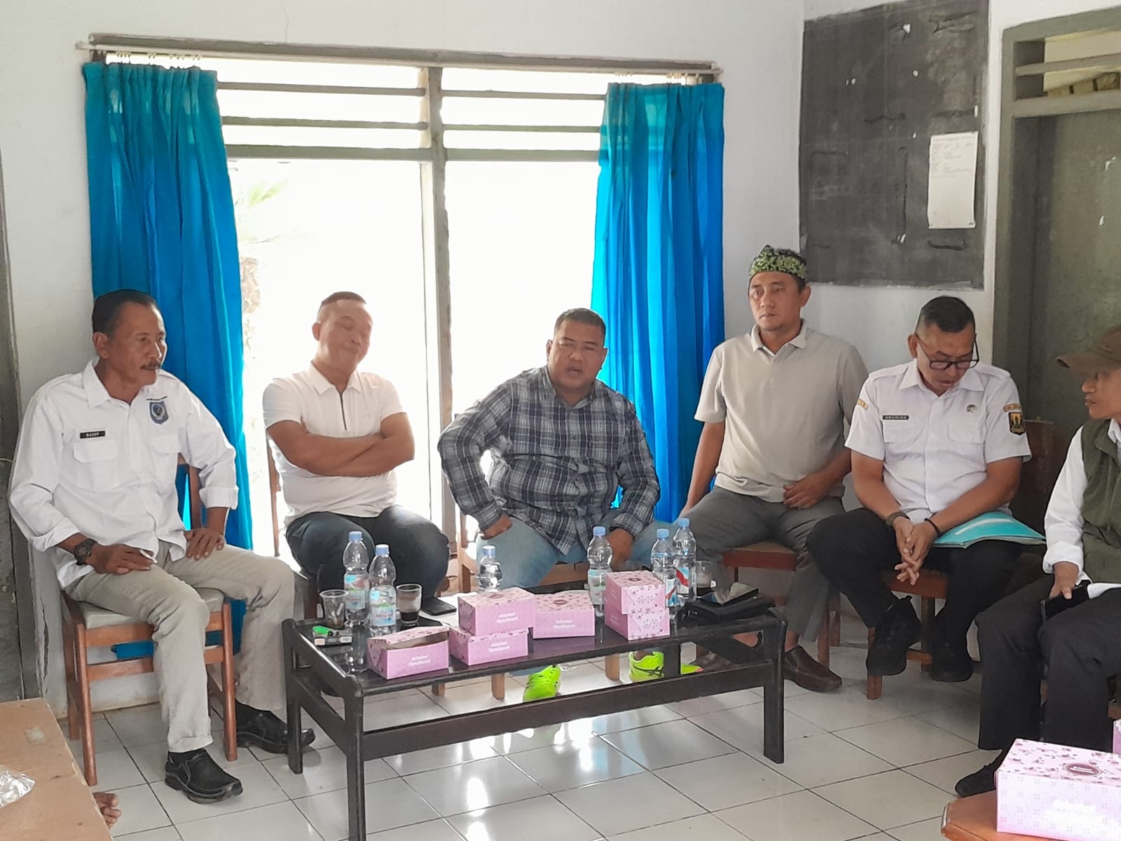 KUNJUNGI KE CIDOLOG, KOMISI 1 DPRD KABUPATEN SUKABUMI BERKOMITMEN MENGAWAL IMPLEMENTASI PERPRES 62/2023