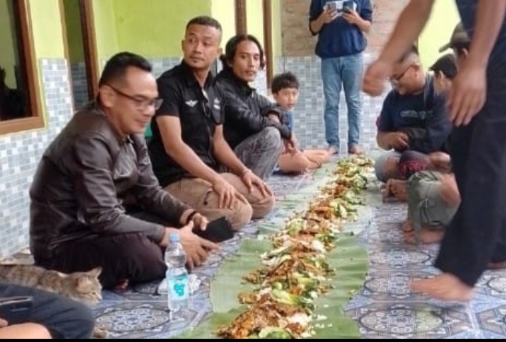 Kapolsek Kalapanunggal Adakan Acara Cucurak, Bersama Jurnalist Dan Konten kreator Sekecamatan Kalapanunggal  Sukabumi 