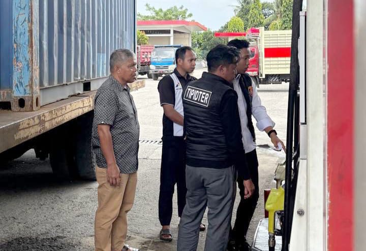 Antisipasi Ketersediaan Stok BBM, Unit  Tipidter  Satreskrim Polres Pinrang Lakukan Pengecekan