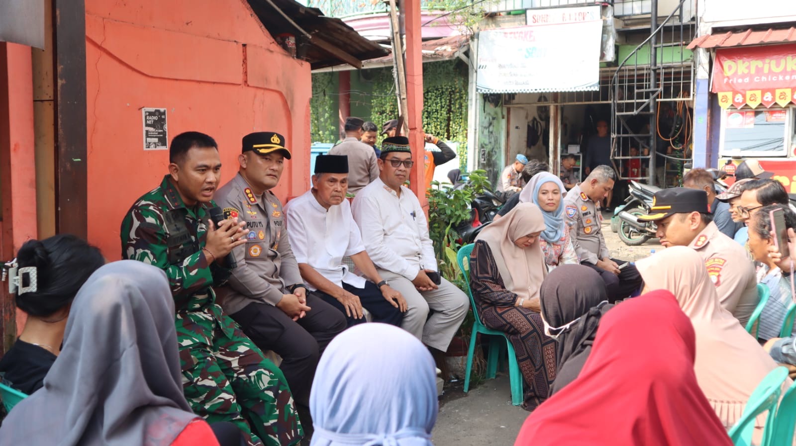  Dandim 0504/JS On The Spot Ajak Masyarakat saling menjaga Jakarta agar tetap kondusif