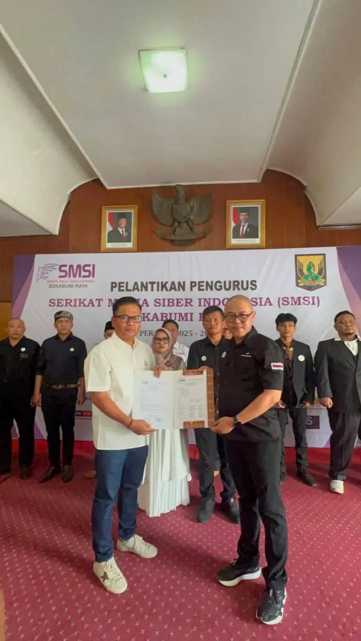 PELANTIKAN SMSI SUKABUMI RAYA, KADIS KOMINFOSAN "KUATKAN SINERGITAS TINGKATKAN LITERASI" 